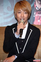 组图：GLAY访台中文问好 金曲日开唱喊话五月天