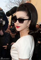 组图：明星时尚吹简约风 范冰冰周冬雨陈燃返璞归真