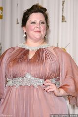 高清组图：奥斯卡后台获奖众星举金人光彩照人