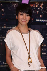 组图：梁咏琪婚后厨艺涨 自曝为老公学包饺子