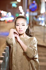 组图：种丹妮时尚写真 笑容甜美靓丽十足