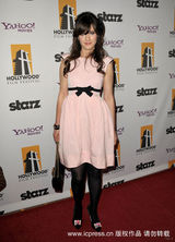 幻灯图集：好莱坞颁奖礼 克鲁格回眸一笑百媚生