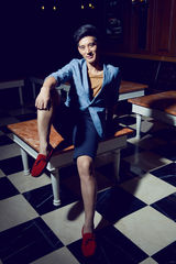 组图：蒲巴甲英伦写真出炉 变身“高富帅”