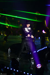 独家高清：GD胜利EXO等唱响StayG演唱会