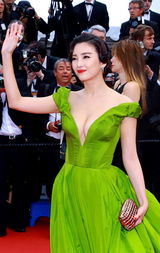 组图：戛纳电影节红毯直击 华人明星纷亮相