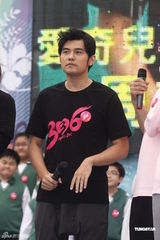 组图：周杰伦自称不着急生子 购房官司败诉很无奈