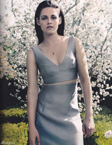 组图：克里斯汀-斯图尔特V领裙登《ELLE》封面