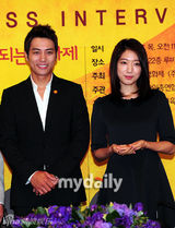 组图：朴信惠朱相旭当选大钟电影节形象大使