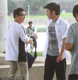 组图：《下一个奇迹》热拍 谢霆锋上演英雄救美