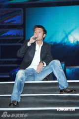 组图：王后驾到收官 谢霆锋李宇春孙燕姿热爆全场