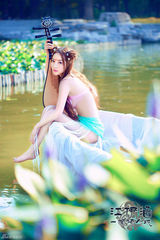 组图：江伊涵扮妖娆琵琶仙子写真曝光