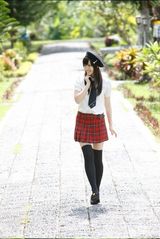 组图：铃木爱理校服写真清纯可爱