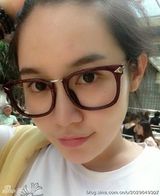 组图：好声音那英组冠军萱萱美艳私照 红唇性感