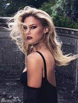 组图：芭儿-莱法利杂志大片性感野性 纤腰翘臀诱人