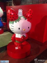 组图：Hello Kitty40周年巡展亮相上海萌翻网友