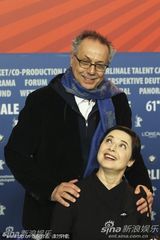 高清组图：柏林评审团成员发布会 小金熊奖杯闪耀