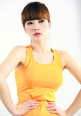 高清：柳岩清丽写真曝光 青春动感亲善开朗