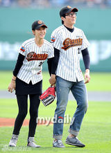 策划：怪物尤物萌宠物 盘点韩棒球赛各色开球人