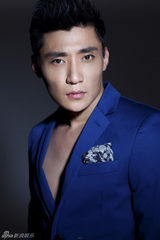 组图：刘长德硬汉写真 新片搭档郭富城很过瘾