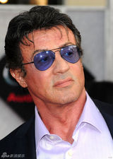 高清组图：《钢铁侠2》首映 唐尼献吻帕特洛