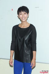 组图：钱嘉乐汤盈盈秀恩爱 人妻梁靖琪同场亮相