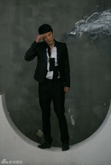 高清图：李光洁杂志大片再曝光 游走于优雅与不羁