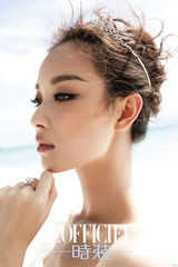 组图：倪妮甜美婚纱登杂志封面 裙摆随风飘逸