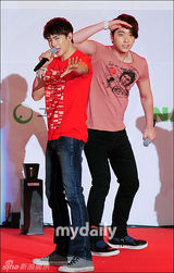 组图：2PM参加韩国奥运代表团出征仪式