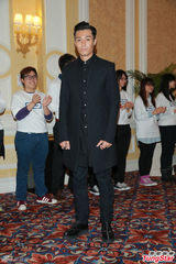 组图：苗侨伟支持子女拍拖 李康生称对手太强