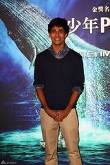 组图：李安《少年PI》台湾首映 男主角行跪拜大礼