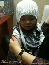 组图：李湘爱女生日宴私密照 小诗龄对镜头眯眼笑