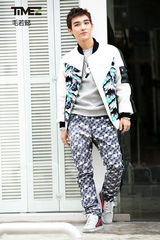 组图：TimeZ韩国街拍 展帅气青春活力