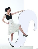 幻灯图：李倩化身俏丽新娘 拍片尽显小资情调