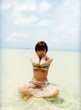 组图：后藤真希夏日海边写真 清凉泳装大秀性感