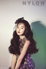 高清组图：韩星WooRi杂志写真展懵懂少女魅力