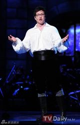 组图：韩星朴志胤Dana等盛装出演TVN台节目