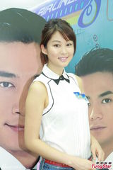 组图：《冲上云霄2》陈法拉献吻张智霖为其庆生