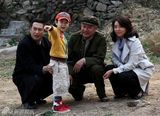 组图：《愤怒的小孩》曝剧照 笨贼一箩筐