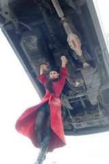 幻灯图：TVB新剧《飞女正传》剧照 蔡少芬造型多变