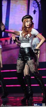 组图：韩女团9Muses《M CountDown》展华丽舞台