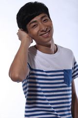 组图：央吉玛左立领衔当红选秀炸子鸡来袭