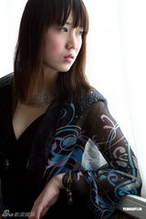 组图：中国第一人体模特亮相南宁 入住酒店拍写真