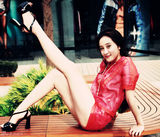 组图：李欣汝夏日透视红装小秀性感