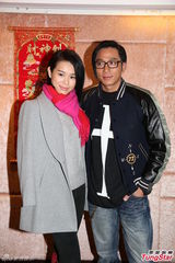 组图：《醋娘子》杀青 胡杏儿春节与家人游日本