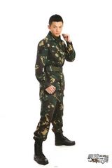 组图：《麻辣女兵》男一号曝光 桀骜少年俊朗帅气