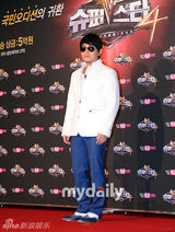 组图：韩歌手李承哲等出席《superstarK4》发布会