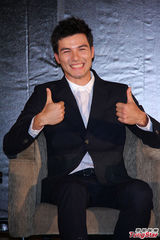 组图：《小时代》台北首映 Hold住姐模仿郭采洁