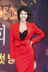 高清组图：韩星安在旭孙谭菲宣传新剧《光与影》