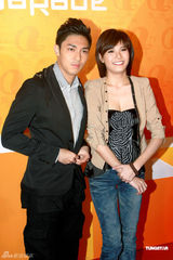 亚视节目巡礼亚姐撑场 卢海鹏“栋笃”笑讽无线(图)