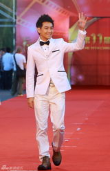 组图：赵本山师徒压轴长影节 倪妮优雅